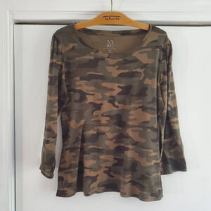 New York & Company Brown Green Camo Long Sleeve Medium Shirt